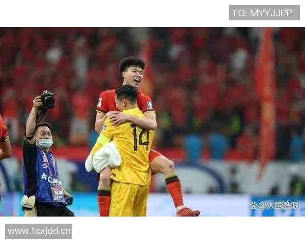 何超手球染黄引争议裁判漏判浙江进攻王钰栋愤怒砸球抗议