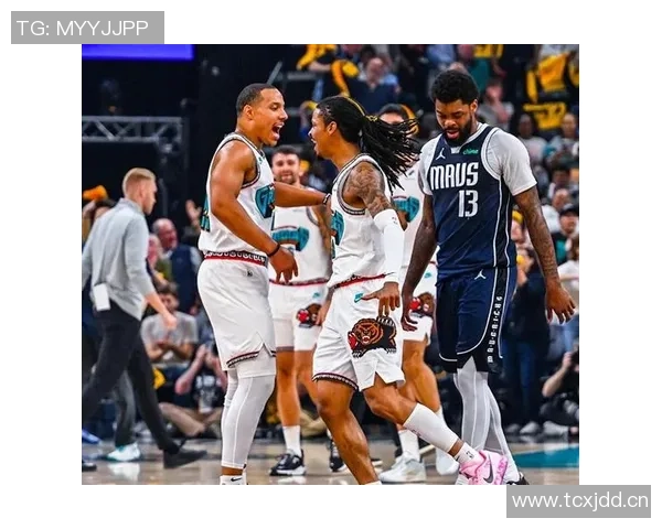 独行侠遭遇伤病危机三名中锋浓眉莱夫利加福德全员缺阵影响战局 独行侠遭遇伤病危机三名中锋浓眉莱夫利加福德全员缺阵影响战局