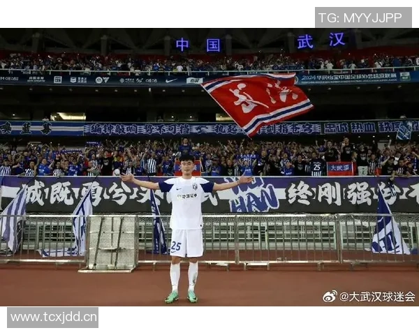 武汉三镇应全力以赴续约邓涵文以增强球队竞争力